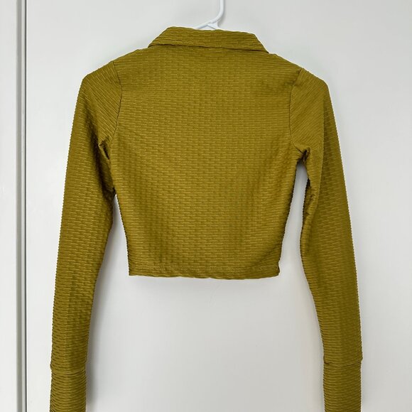 Buff Bunny Crop Pull Over Green Permafrost Workout - Picture 4 of 4